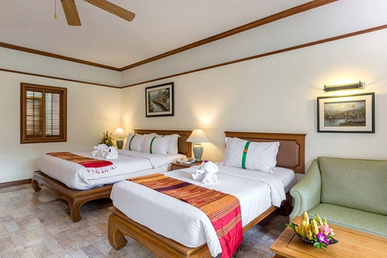 Hotel Thara Patong Beach Resort & Spa