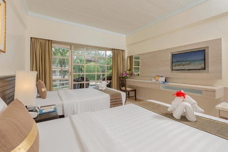 Hotel Thara Patong Beach Resort & Spa