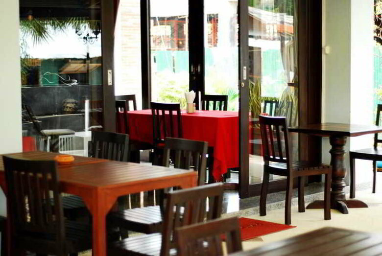 Laem Din Hotel