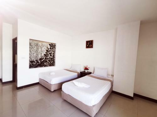 Golden House Hotel
