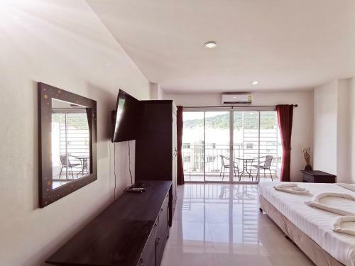 Golden House Hotel