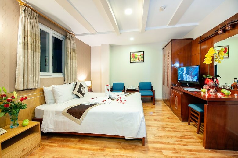 Eden Garden Hotel