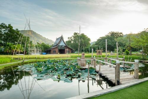 Dolphin Hotel Phuket