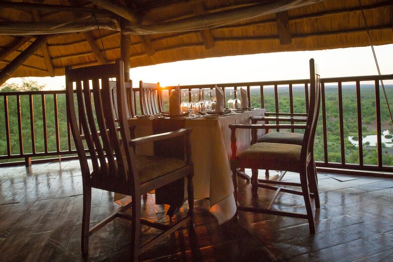 Hotel Victoria Falls Safari Lodge