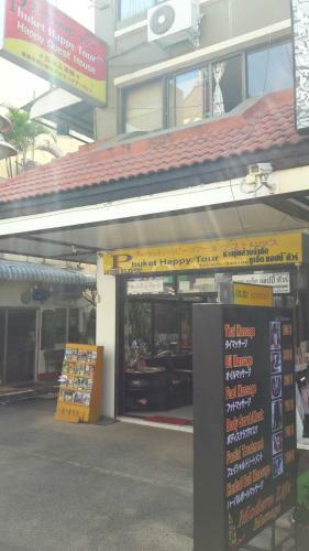 Hostal Happy Guest House