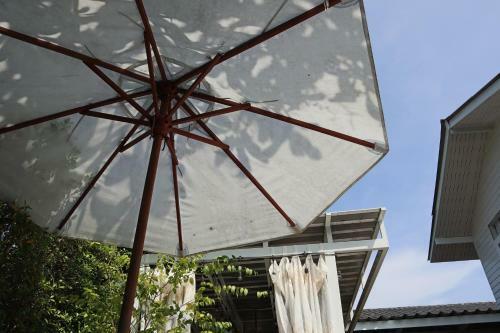 Hostal Secret Garden Pool Villa
