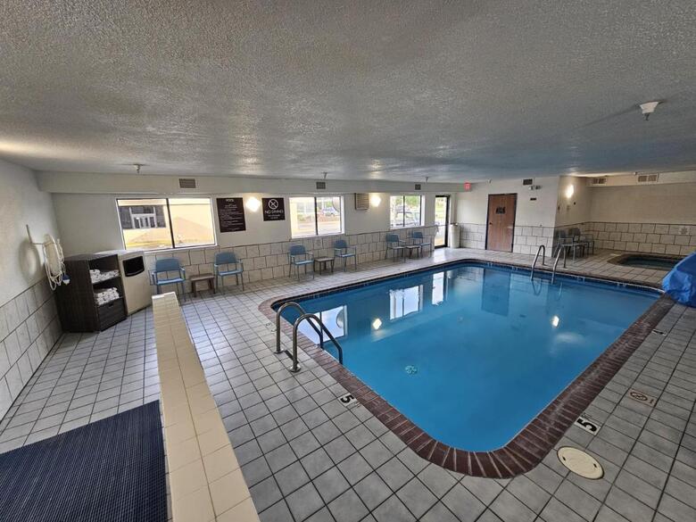 Hotel Americinn By Wyndham Salina