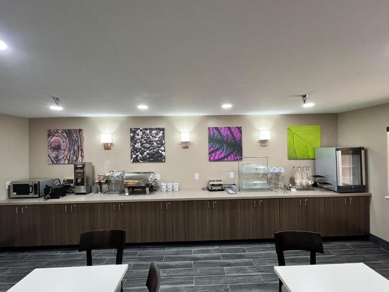 Hotel Americinn By Wyndham Salina