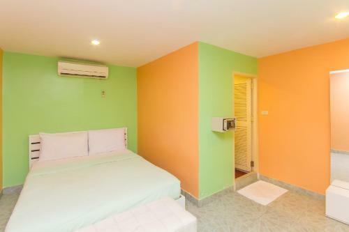Hostal Aree's House