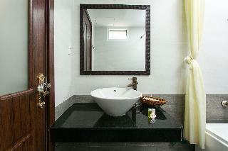 Hotel Oyo 724 Golden Palm Villa