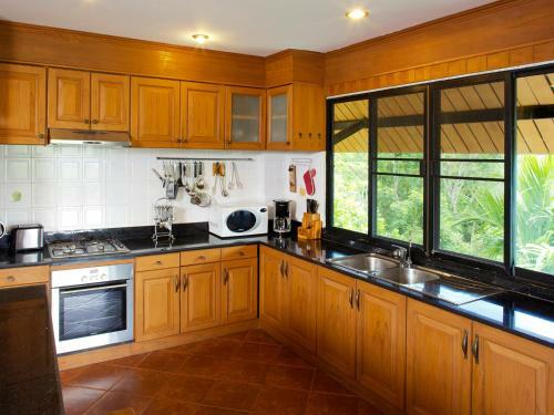 Thara Bayview Villa