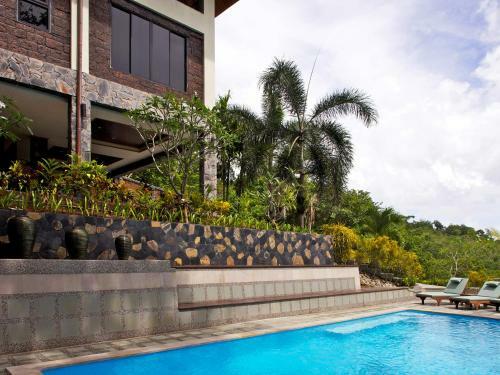 Thara Bayview Villa