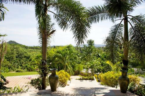 Thara Bayview Villa