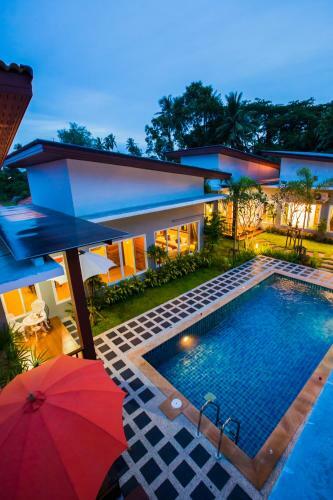 Villa Irawan House