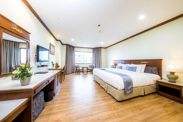 Star Hotel