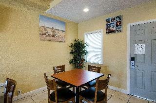 Hotel Econo Lodge West Yarmouth Area