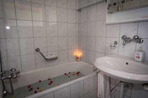 Aparthotel India Village Guesthouse