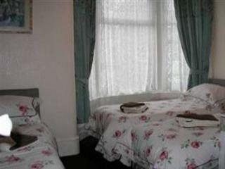 Hotel Willow Grove