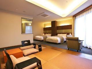 Hotel Ryotei Matsuya Honkan Suizenji Ryokan