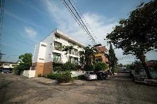 Hotel Oyo 424 The Room Resort Apartment