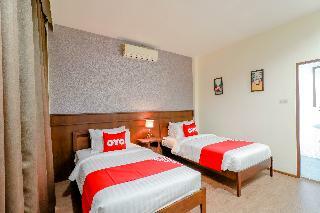 Hotel Oyo 557 Tong House Resort