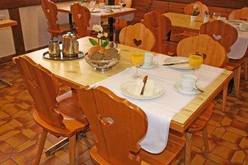 Hotel Gl�rnisch Hof