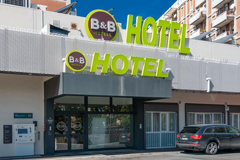 Apartamentos B&B Hotel Roma Pietralata