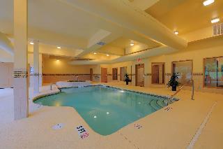 Hotel Country Inn & Suites