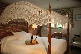 Hotel Lamie's Inn & Old Salt Restaurant