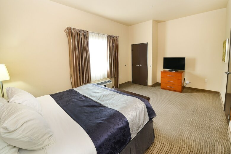 Hotel Baymont By Wyndham Grand Forks