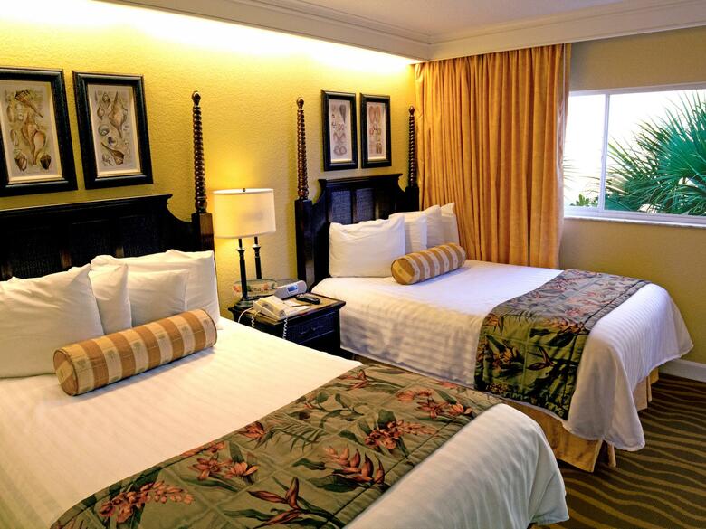 Hotel Tradewinds Island Grand Resort
