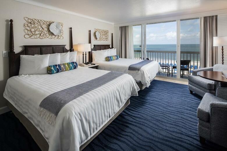 Hotel Tradewinds Island Grand Resort