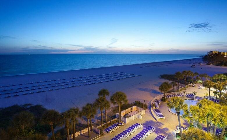 Hotel Tradewinds Island Grand Resort