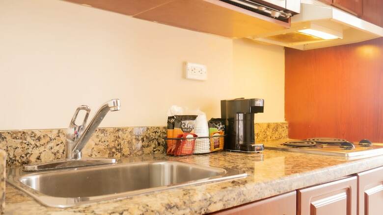 Hotel Ramada Plaza Marco Polo Beach Resort