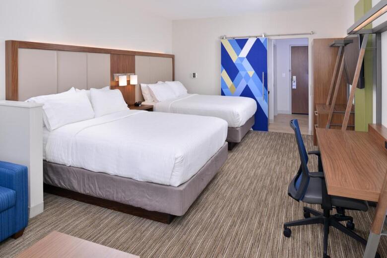 Hotel Holiday Inn Express And Suites Madison