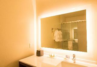 Holiday Inn Hotels And Suites Mount Pleasant