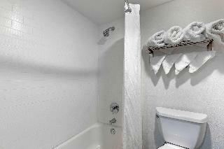 Hotel Clarion Inn & Suites Bowling Green