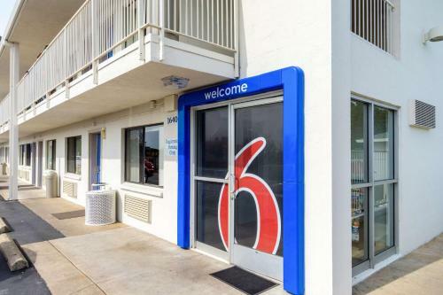 Hotel Motel 6 Redding Central