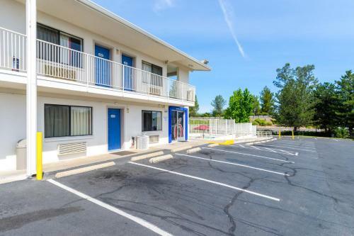 Hotel Motel 6 Redding Central