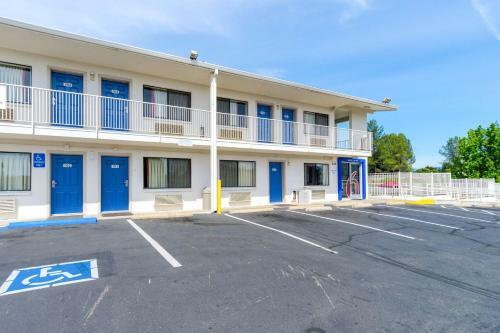 Hotel Motel 6 Redding Central
