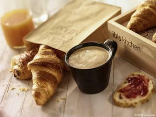 Hotel Ibis Paris Pantin Eglise