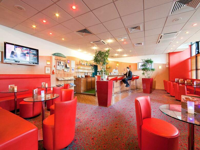 Hotel Ibis Paris Pantin Eglise