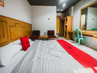 Reddoorz Plus Near Rscm Jakarta