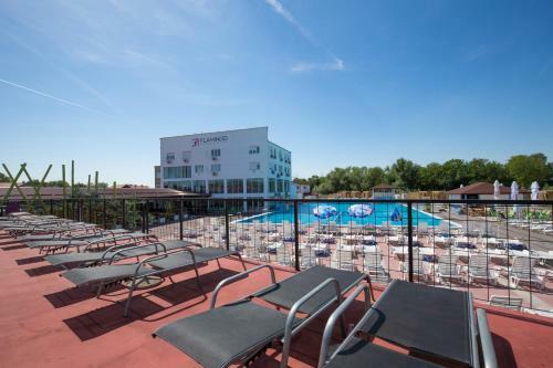 Villa Flamingo Resort