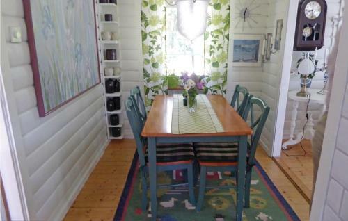 Holiday Home V�stra Myrsk�ren B�lsta