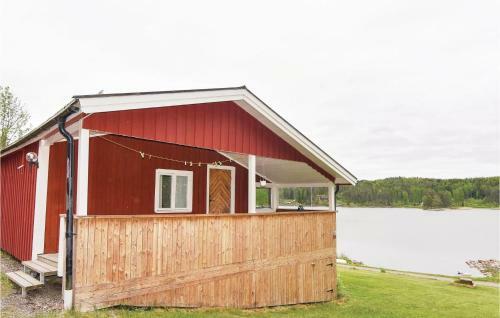 Holiday Home Arvika �stra Hungvik Kl�ssbol