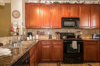 906 Charo Parkway Unit 432 2 Bedrooms, 2 Bathrooms