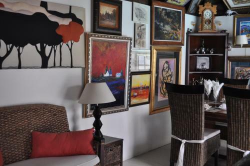 Hostal Pelican Place Guest Cottages