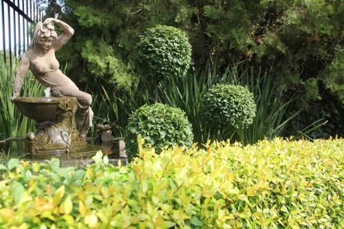 Hostal Lamor Guest House
