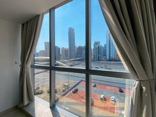 Apartamento Modern Suite In A Vibrant Area With Skyline Views